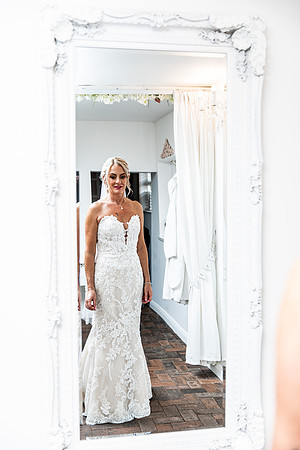 Alcumlow Barn Wedding Photography - Carrie & Craig-299