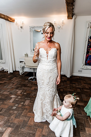 Alcumlow Barn Wedding Photography - Carrie & Craig-317