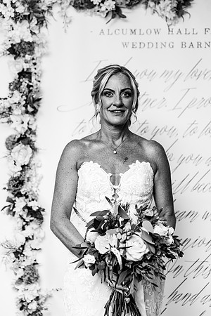 Alcumlow Barn Wedding Photography - Carrie & Craig-344