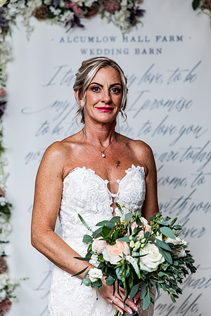 Alcumlow Barn Wedding Photography - Carrie & Craig-345