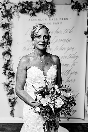 Alcumlow Barn Wedding Photography - Carrie & Craig-347