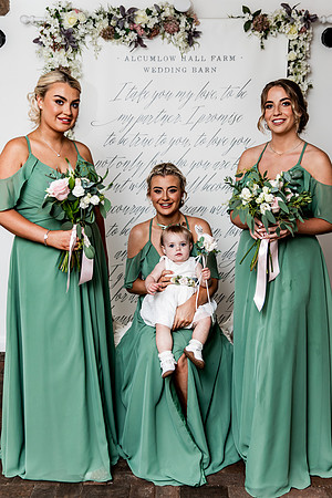 Alcumlow Barn Wedding Photography - Carrie & Craig-351