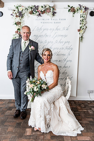 Alcumlow Barn Wedding Photography - Carrie & Craig-377
