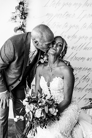 Alcumlow Barn Wedding Photography - Carrie & Craig-382