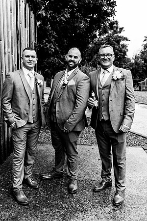 Alcumlow Barn Wedding Photography - Carrie & Craig-390