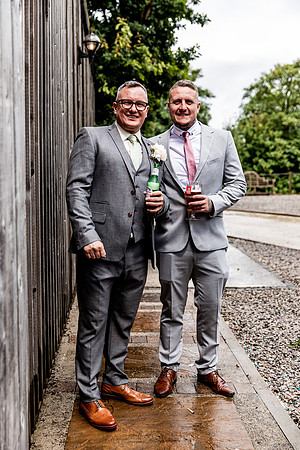 Alcumlow Barn Wedding Photography - Carrie & Craig-410