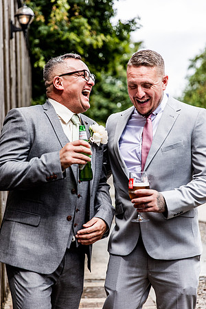 Alcumlow Barn Wedding Photography - Carrie & Craig-414