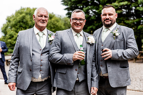 Alcumlow Barn Wedding Photography - Carrie & Craig-415