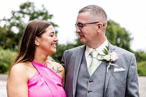 Alcumlow Barn Wedding Photography - Carrie & Craig-448