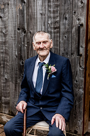 Alcumlow Barn Wedding Photography - Carrie & Craig-452