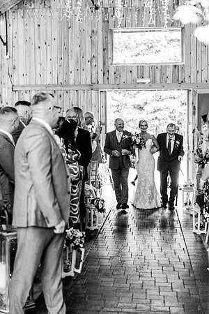 Alcumlow Barn Wedding Photography - Carrie & Craig-471