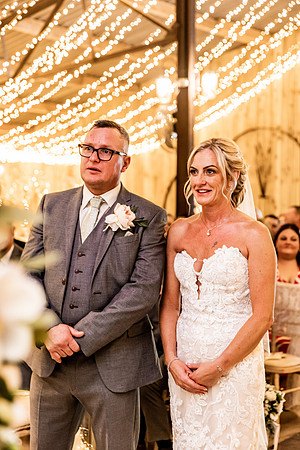 Alcumlow Barn Wedding Photography - Carrie & Craig-488
