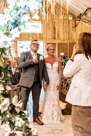 Alcumlow Barn Wedding Photography - Carrie & Craig-499