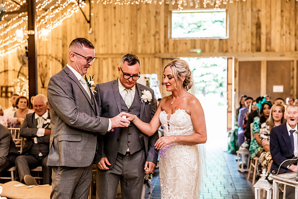 Alcumlow Barn Wedding Photography - Carrie & Craig-524