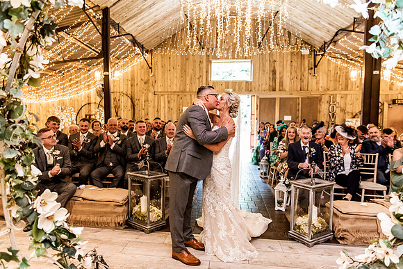 Alcumlow Barn Wedding Photography - Carrie & Craig-534