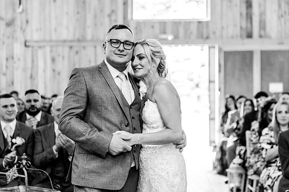 Alcumlow Barn Wedding Photography - Carrie & Craig-537