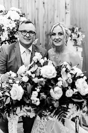 Alcumlow Barn Wedding Photography - Carrie & Craig-545