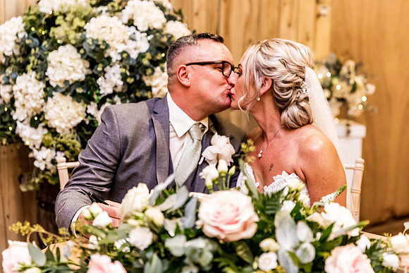 Alcumlow Barn Wedding Photography - Carrie & Craig-546
