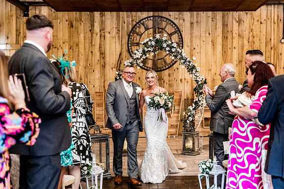 Alcumlow Barn Wedding Photography - Carrie & Craig-554