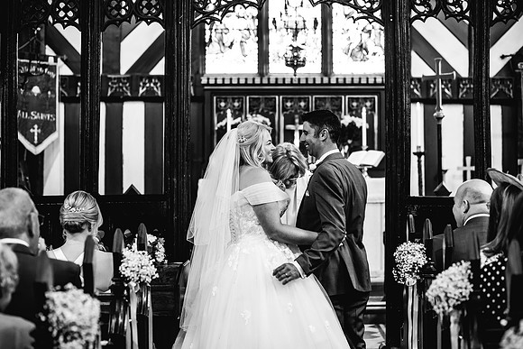 The Oak Tree Of Peover Wedding Photography - Cheshire Wedding Photographer-314