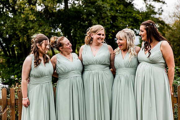 Hanbury Barn Wedding Photography - Laura & Phil-209