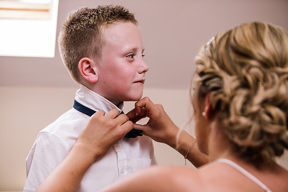 Beckford Inn Wedding Photography - Claire & Stephen-108