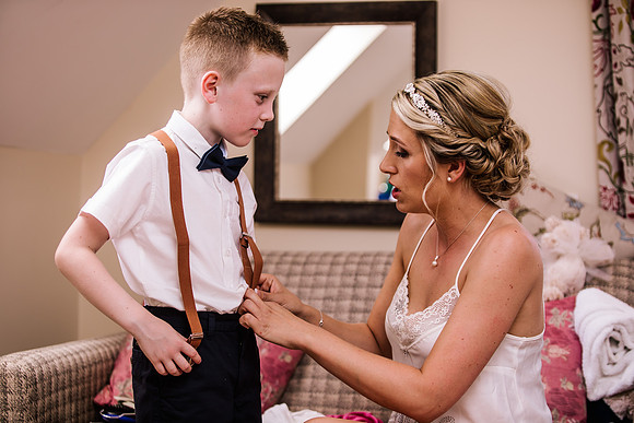 Beckford Inn Wedding Photography - Claire & Stephen-110
