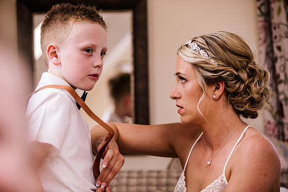 Beckford Inn Wedding Photography - Claire & Stephen-112