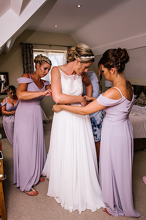 Beckford Inn Wedding Photography - Claire & Stephen-119