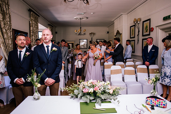 Beckford Inn Wedding Photography - Claire & Stephen-146