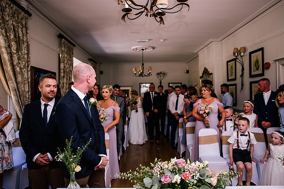 Beckford Inn Wedding Photography - Claire & Stephen-148