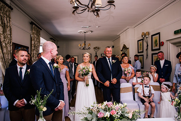Beckford Inn Wedding Photography - Claire & Stephen-149