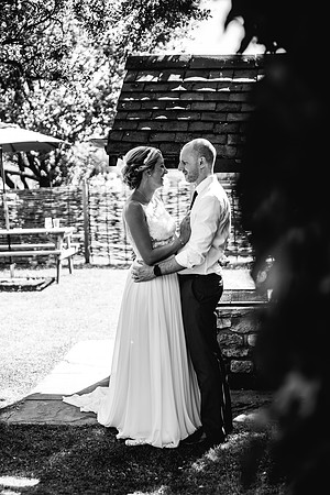 Beckford Inn Wedding Photography - Claire & Stephen-392