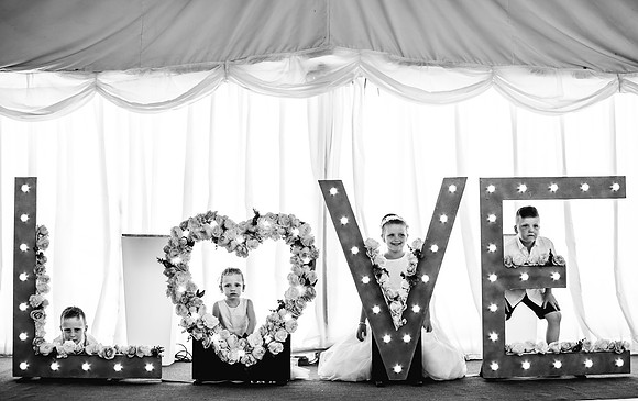 Beckford Inn Wedding Photography - Claire & Stephen-422