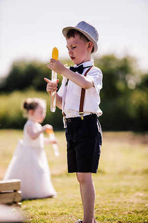 Beckford Inn Wedding Photography - Claire & Stephen-449