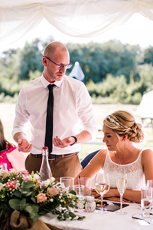 Beckford Inn Wedding Photography - Claire & Stephen-549