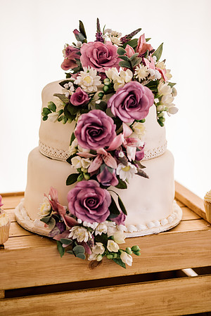 Beckford Inn Wedding Photography - Claire & Stephen-630