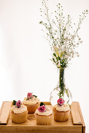 Beckford Inn Wedding Photography - Claire & Stephen-638