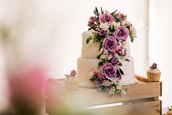 Beckford Inn Wedding Photography - Claire & Stephen-645