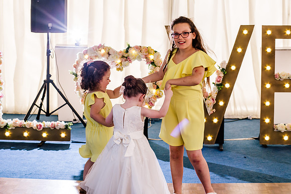 Beckford Inn Wedding Photography - Claire & Stephen-647