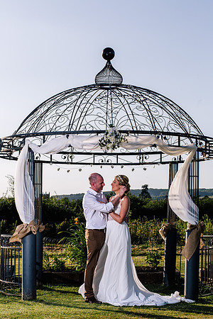 Beckford Inn Wedding Photography - Claire & Stephen-651