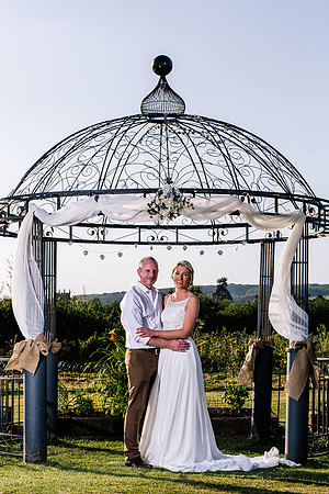 Beckford Inn Wedding Photography - Claire & Stephen-652