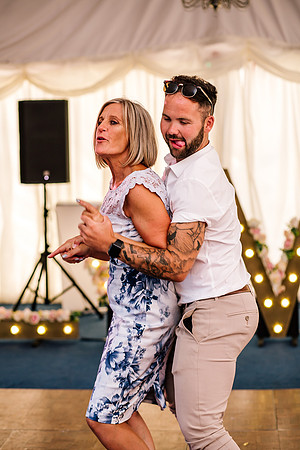 Beckford Inn Wedding Photography - Claire & Stephen-703