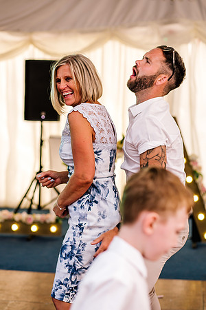 Beckford Inn Wedding Photography - Claire & Stephen-704