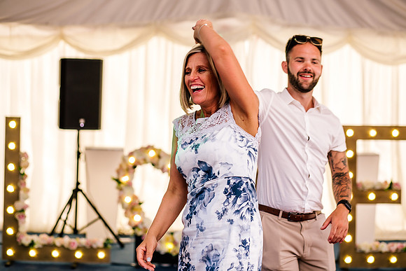 Beckford Inn Wedding Photography - Claire & Stephen-708