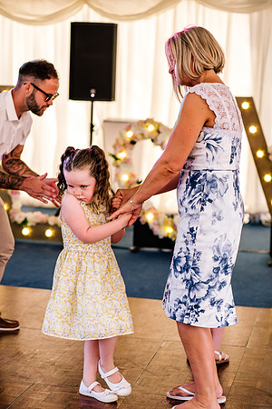 Beckford Inn Wedding Photography - Claire & Stephen-712