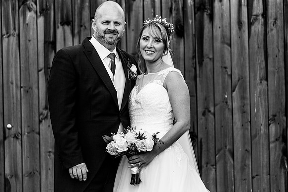 Hanbury Barn Wedding Photography - Laura & Phil-559