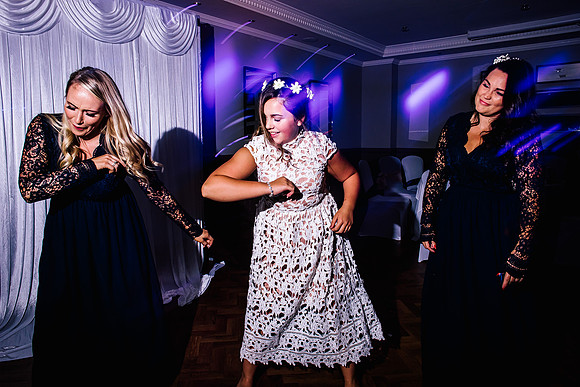 Jane & David - Gift Of A Wedding - Moat House Acton Trussell-750
