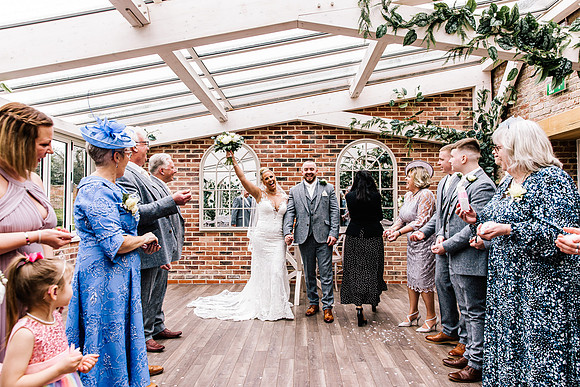 Foxtail Barns Wedding Photography - Kate & Jonathon-386