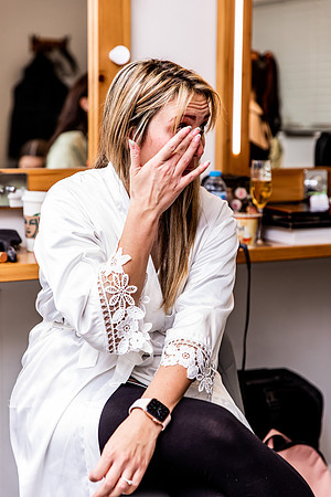 Hanbury Barn Wedding Photography - Laura & Phil-41